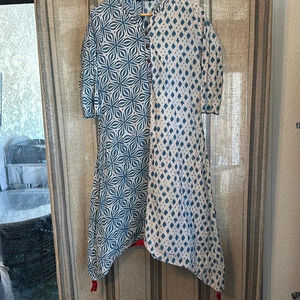 Amari beach cover up/tunic size L fun tassels at hemline